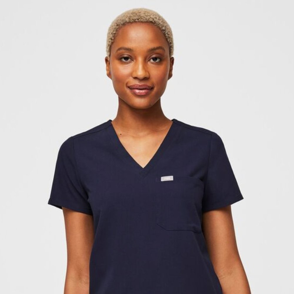 Catarina™ One-Pocket Scrub Top